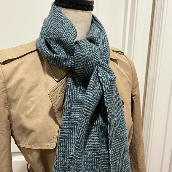 MCM NWT Scarf - Picture 6 of 7